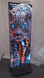 Pantalla LED Totem LED MEGAWALL móvil sobre ruedas